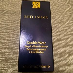 Estēe Lauder - Double Wear - Stay-in-Place Foundation - NIB